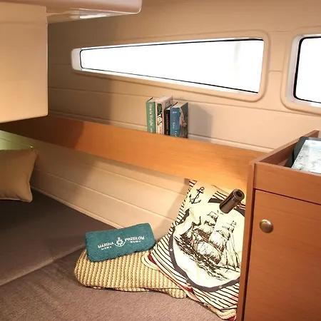 Jacht Motorowy Platinum 989 Flybridge - 115 Km