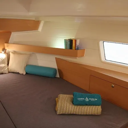 Jacht Motorowy Platinum 989 Flybridge - 115 Km Hotel en barco