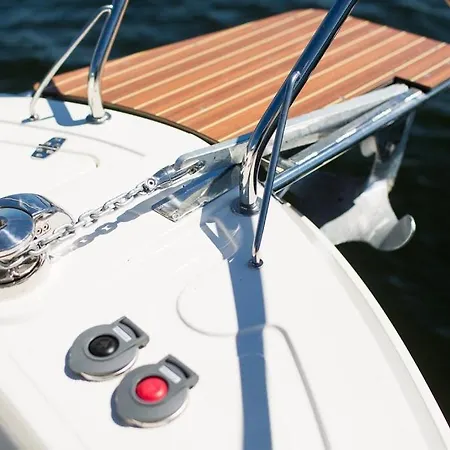 Jacht Motorowy Platinum 989 Flybridge - 115 Km Hotel en barco