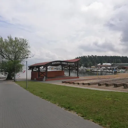 Jacht Motorowy Platinum 989 Flybridge - 115 Km Hotel en barco Wilkasy (Gizycko)