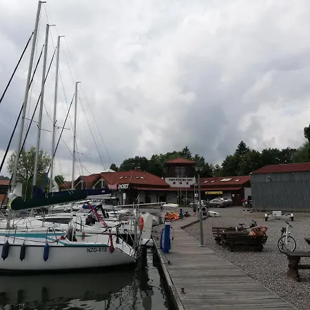 Hotel en barco Jacht Motorowy Platinum 989 Flybridge - 115 Km Wilkasy (Gizycko)